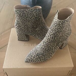 Steve Madden Leopard Ankle Boots - Brand new size 8.5